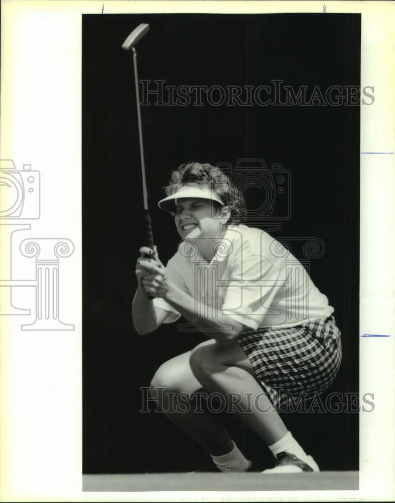 1995 Press Photo Golfer Missy Lynn reacts to missing a putt at Audubon - Historic Images