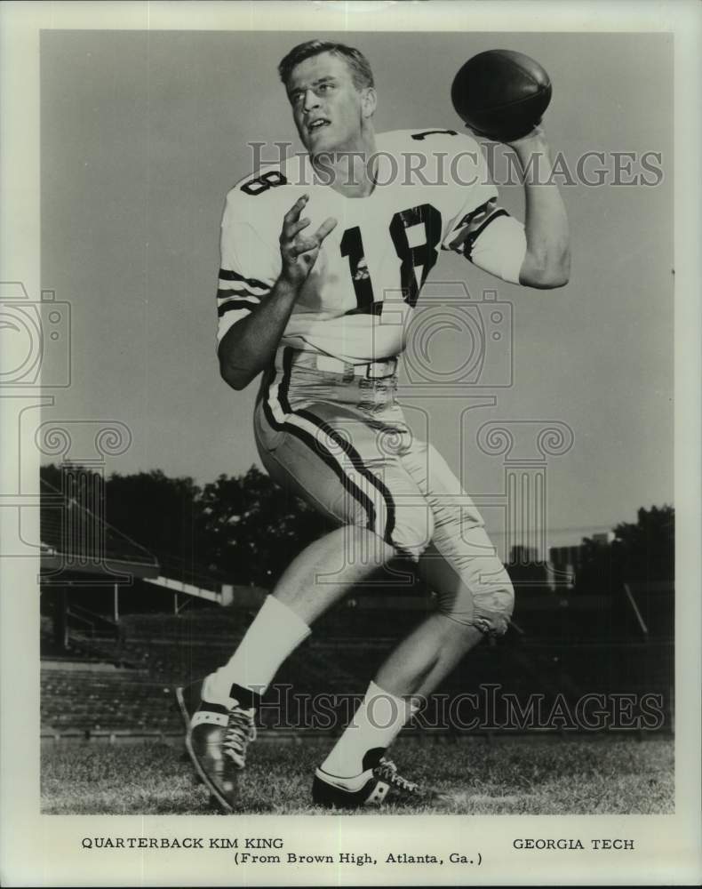 1968 Press Photo Georgia Tech football quarterback Kim King, goes back to throw- Historic Images