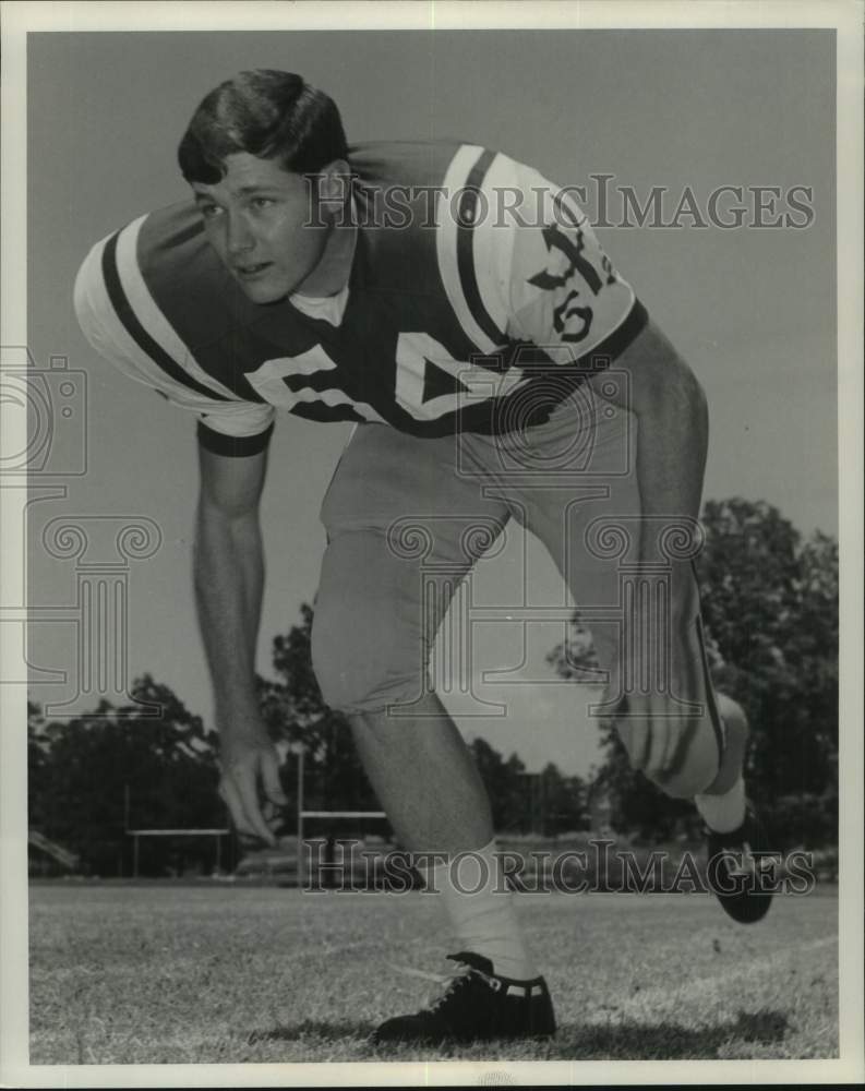 1971 Press Photo Baton Rouge football player Gary McCrary, center, in position- Historic Images