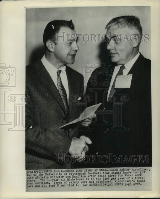 1957 Press Photo U of Pittsburgh football coach John Michelosen & Tom Hamilton- Historic Images