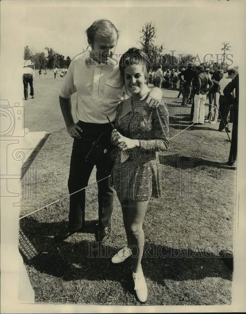 1972 Press Photo Golfer Steve Melnyk and wife Laura at Greater New Orleans Open- Historic Images