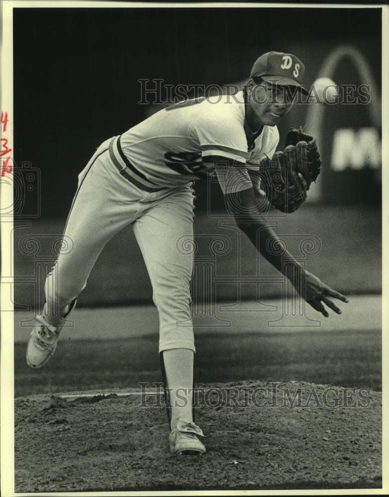 1986 Press Photo Baltimore Orioles Ben McDonald Pitching the Baseball- Historic Images