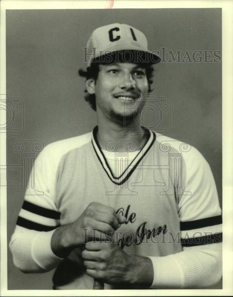 1982 Press Photo Baseball player Tom Mathews - nos22410- Historic Images