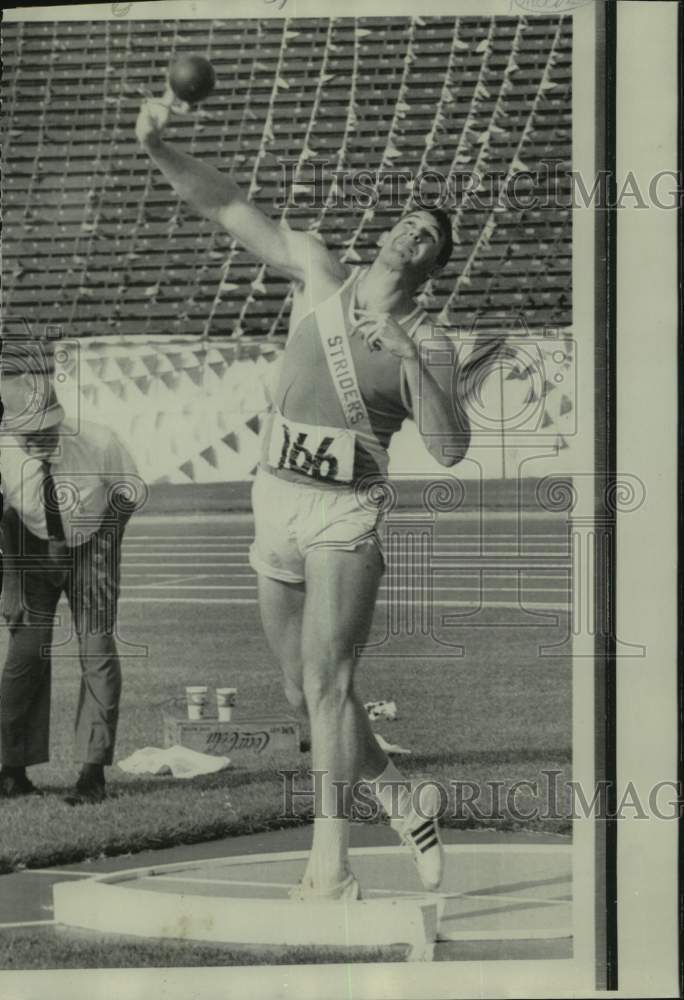 1968 Press Photo Olympic trials shot put champion Randy Matson - nos22423- Historic Images