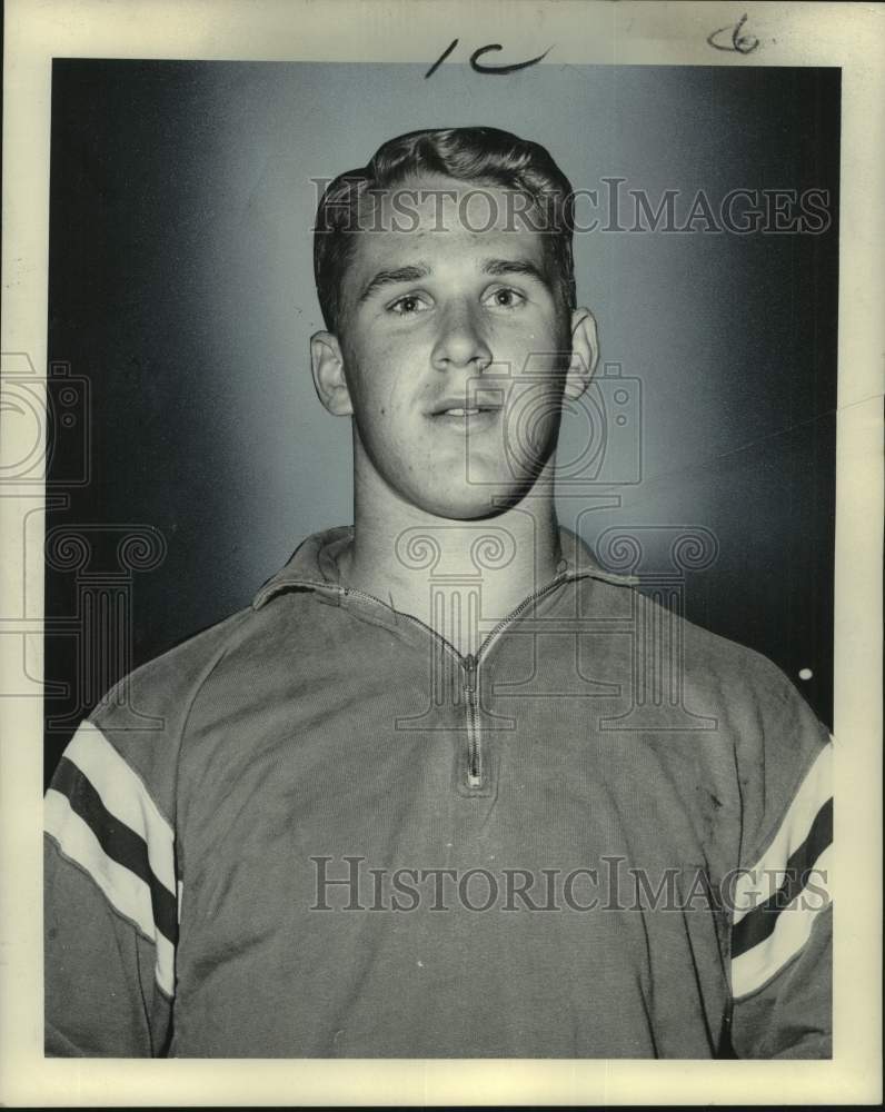 1966 Press Photo Football player and track athlete Mark Lumpkin of Lake Charles- Historic Images