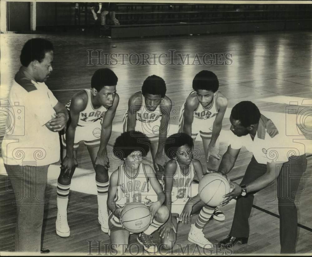 1974 Press Photo NORD-Downtown Biddy All-Stars basketball team train with coach- Historic Images