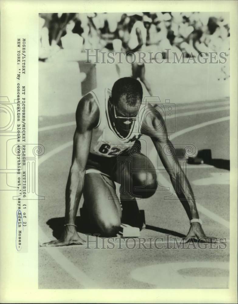 1981 Press Photo Runner Edwin Moses is crouched down at start of race- Historic Images