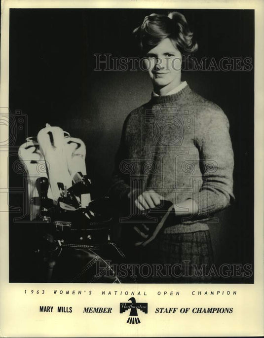 1963 Press Photo Golfer Mary Mills stands next to her golf bag for a portrait- Historic Images