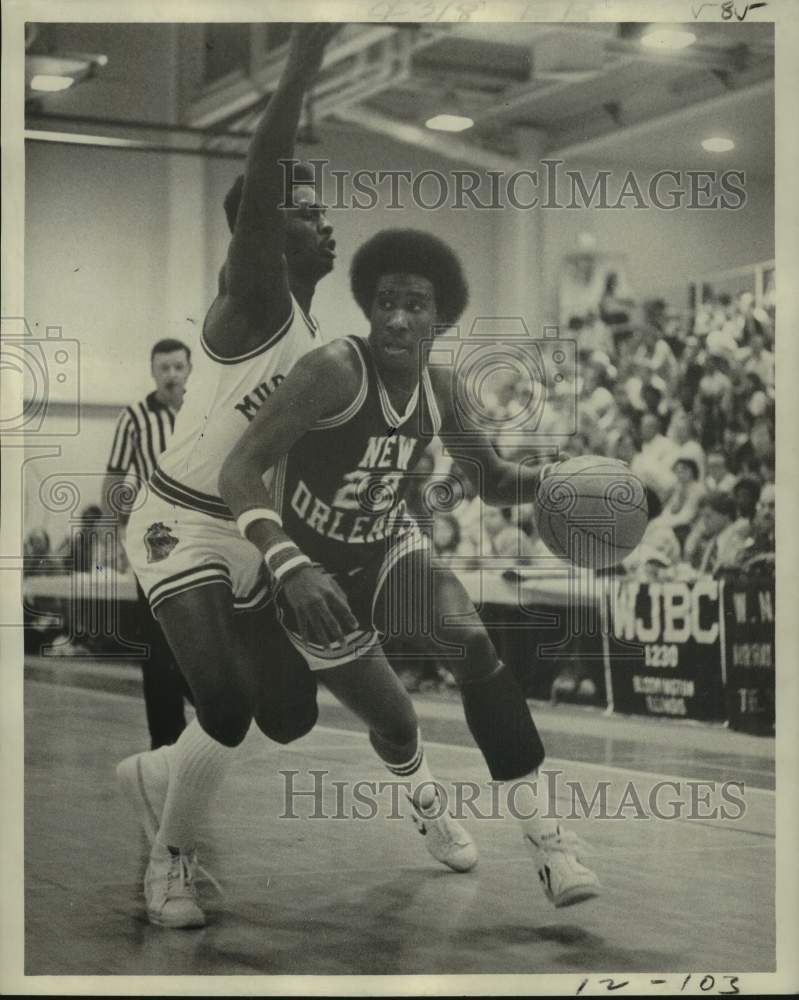 1976 Press Photo New Orleans college basketball player Nate Mills in action- Historic Images