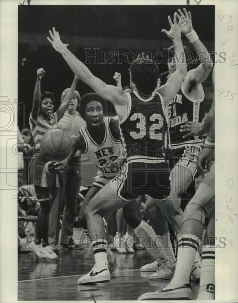 1978 Press Photo New Orleans college basketball player Nate Mills vs. S. Florida- Historic Images