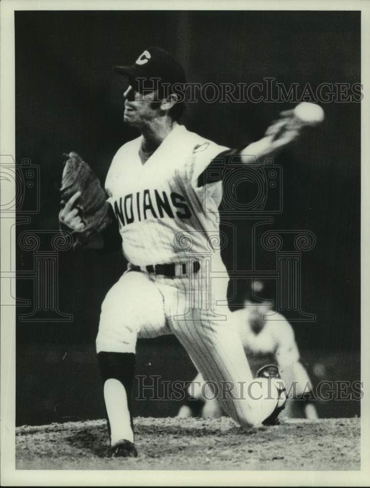 1972 Press Photo Cleveland Indians baseball pitcher Steve Mincori throws a pitch- Historic Images