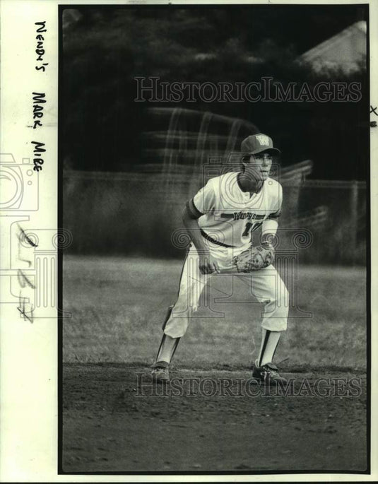 1982 Press Photo Wendy's senior baseball shortstop Mark Mire in position in game- Historic Images