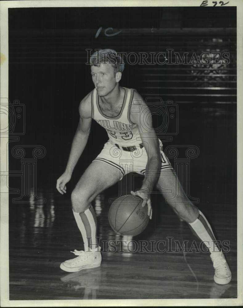 1968 Press Photo Tulane basketball guard Joel Miller #23 dribbles the ball- Historic Images