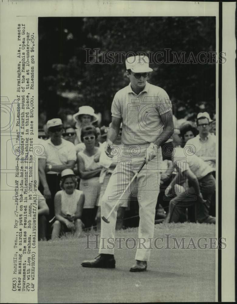 1968 Press Photo Golfer B. R. McLendon reacts after missing a putt in Memphis- Historic Images