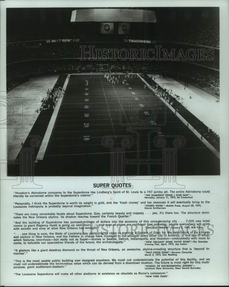 1983 Press Photo Interior view of football field at Louisiana Superdome