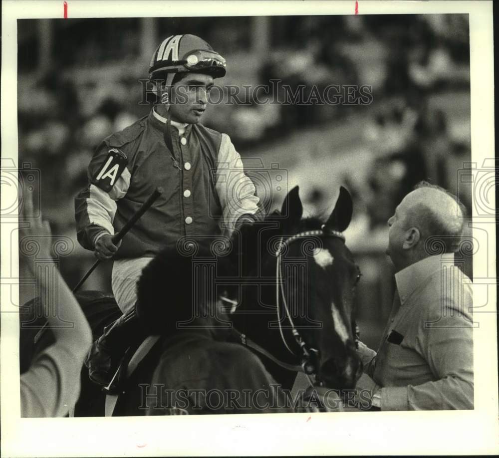 1986 Press Photo Jockey and New Orleans Handicap winner Rafael Merza - nos24000- Historic Images