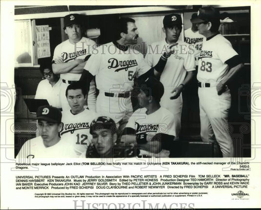 1992 Press Photo Actors Tom Selleck and Ken Takakura in "Mr. Baseball"- Historic Images