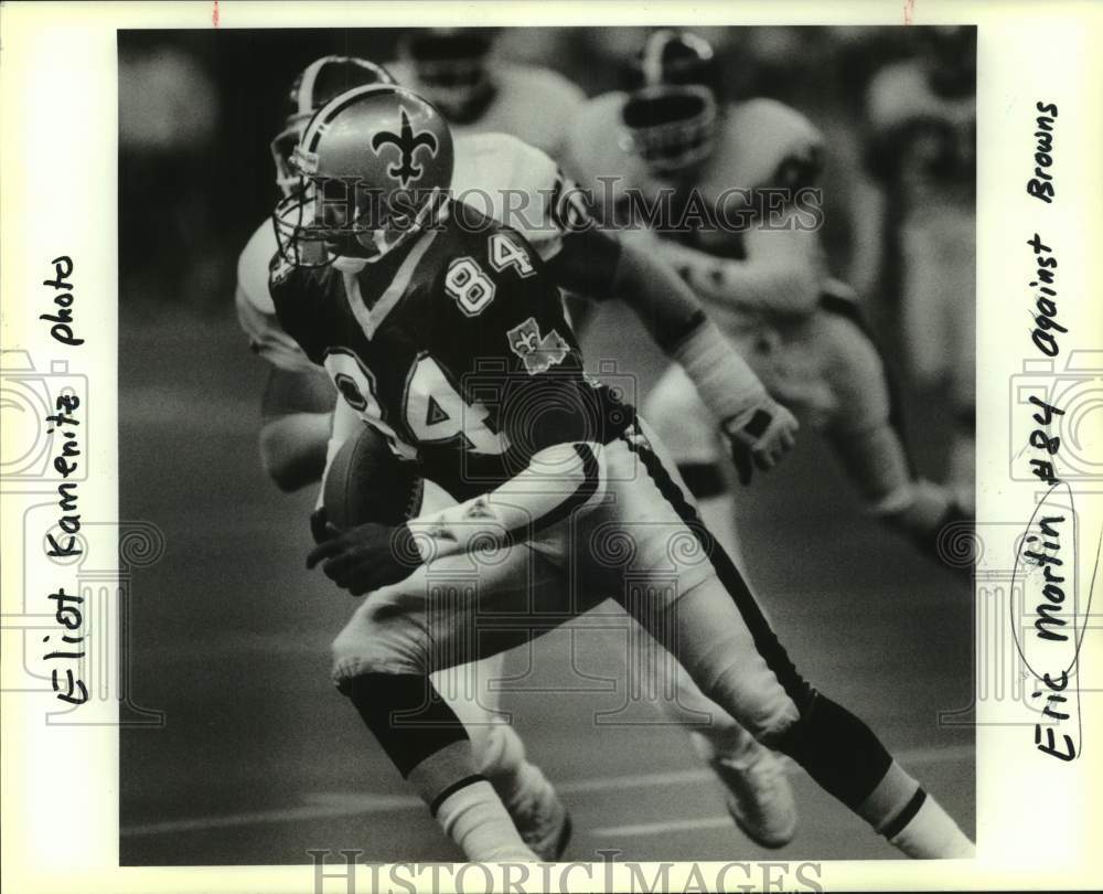 1990 Press Photo Football-New Orleans Saints Eric Mortin vs Cleveland Browns- Historic Images