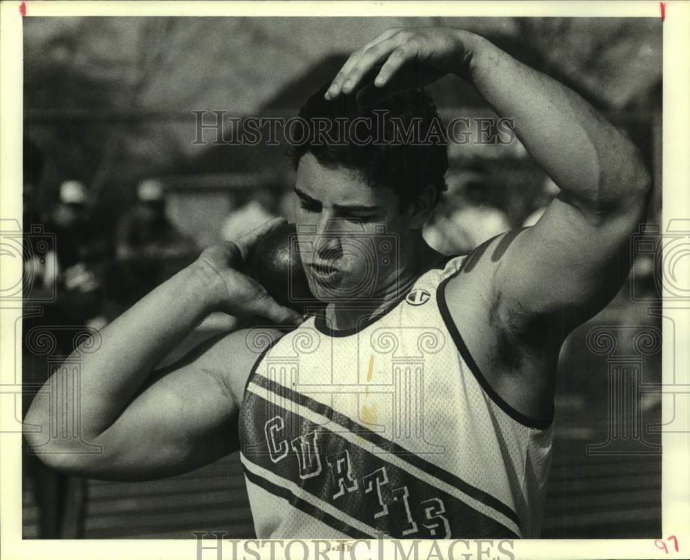 1985 Press Photo Curtis High track thrower Frank Mazza - nos24222- Historic Images