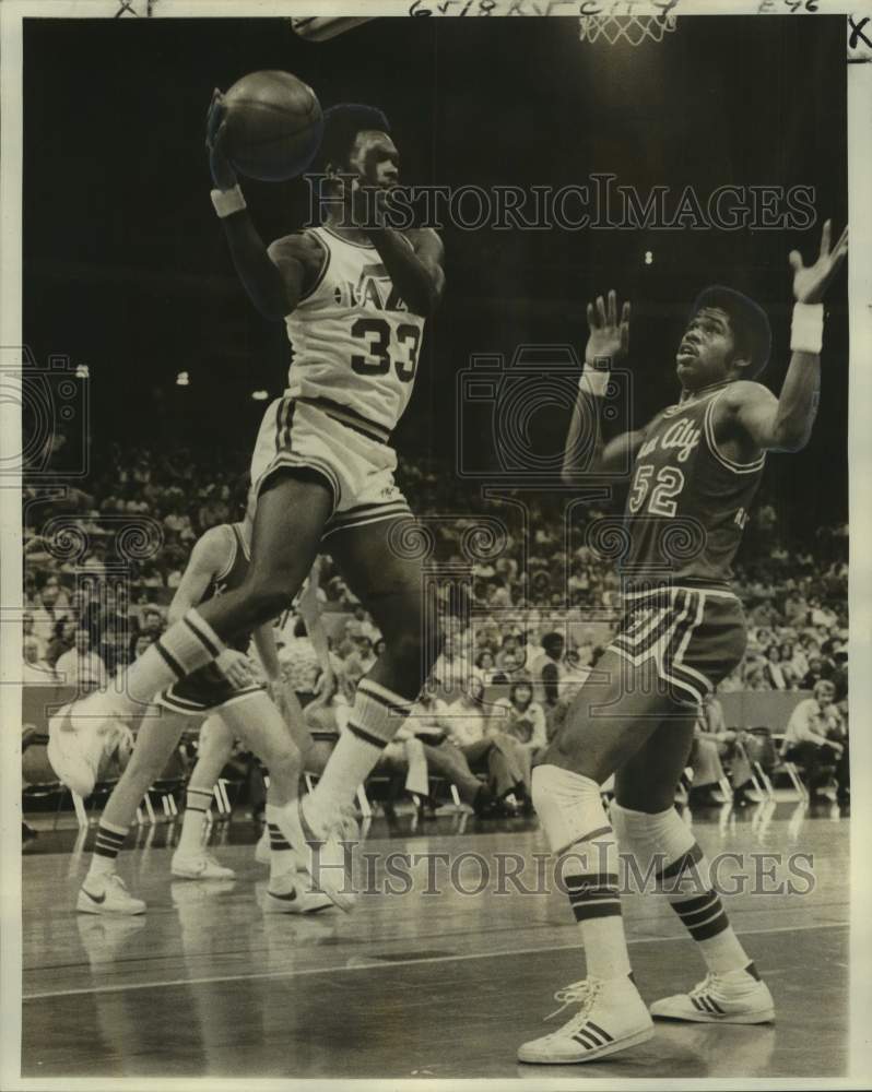 1977 Press Photo Kansas City Kings and New Orleans Jazz play NBA basketball- Historic Images