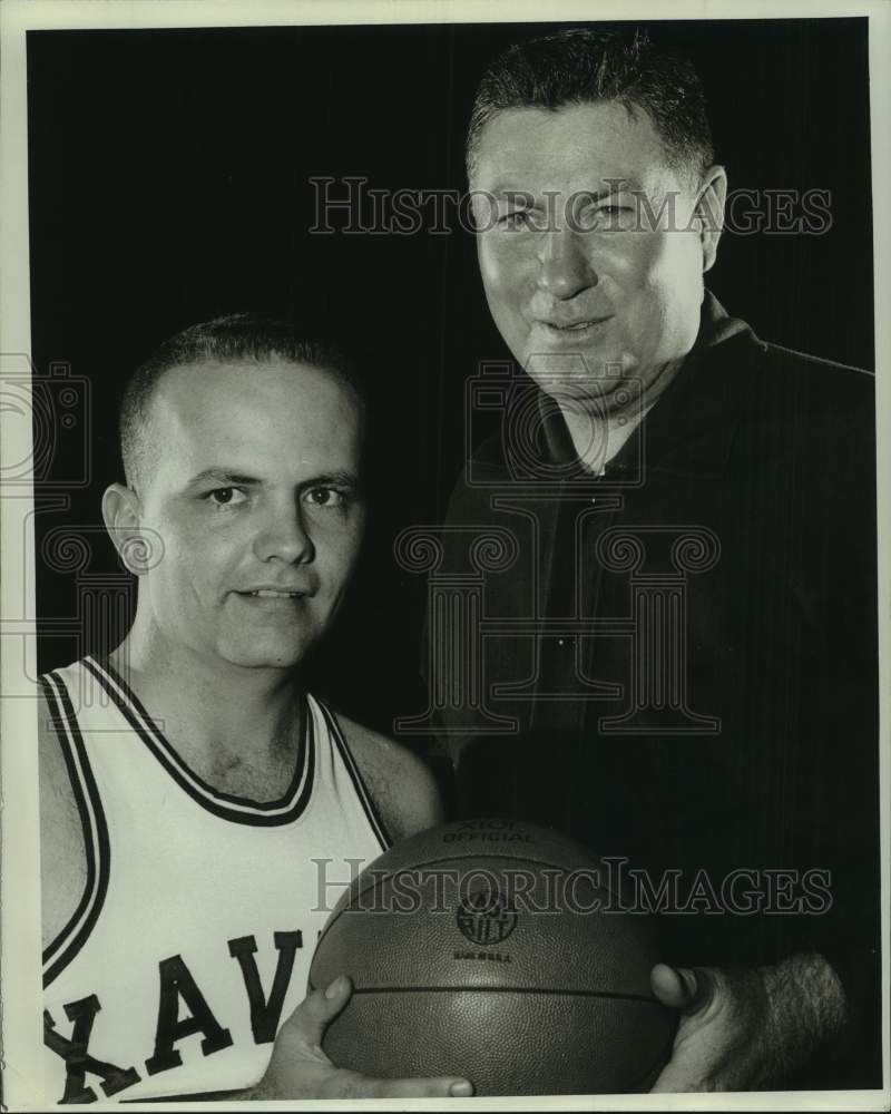 Press Photo Basketball player Jim Enright and Jim McCafferty - nos24991- Historic Images