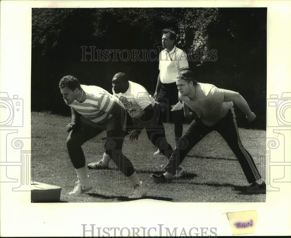 1987 Press Photo Newly signed free agents work out at Saints football practice- Historic Images