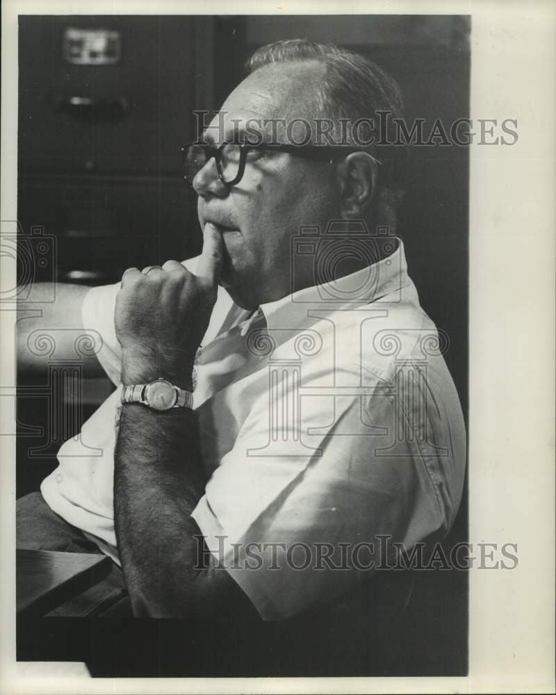 1962 Press Photo Tulane University track and field coach Johnny Oelkers- Historic Images