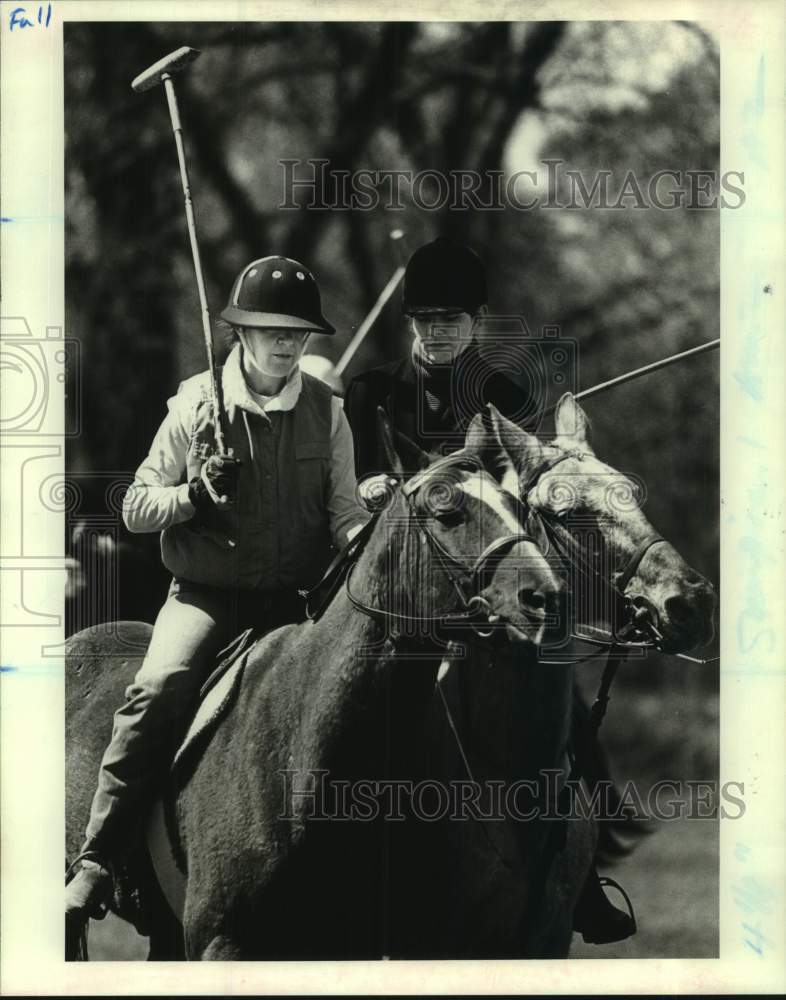 1986 Press Photo Polo players Glenda Hadley and Darby Keister - nos26613- Historic Images