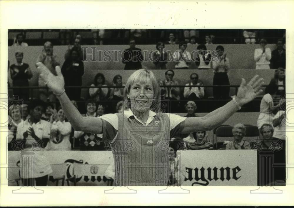 1984 Press Photo Martina Navratilova after winning Virginia Slims event- Historic Images