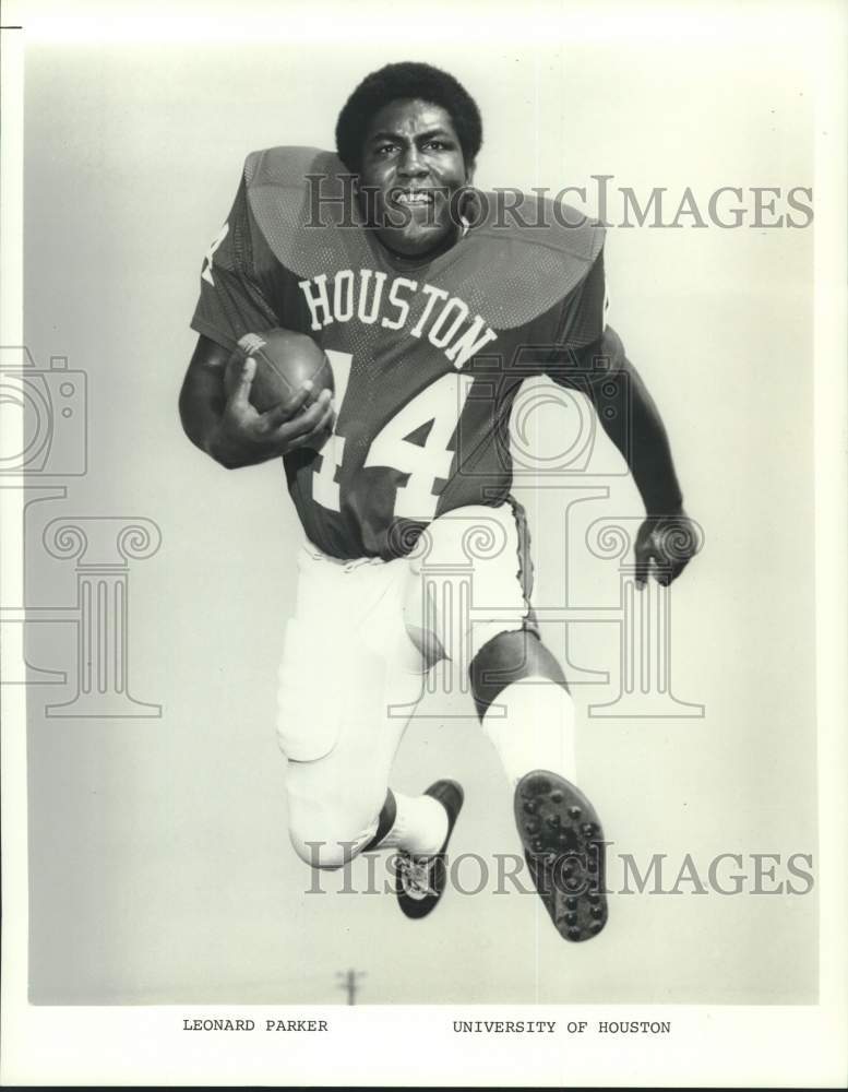 1974 Press Photo Football - Leonard Parker of University of Houston - nos27501