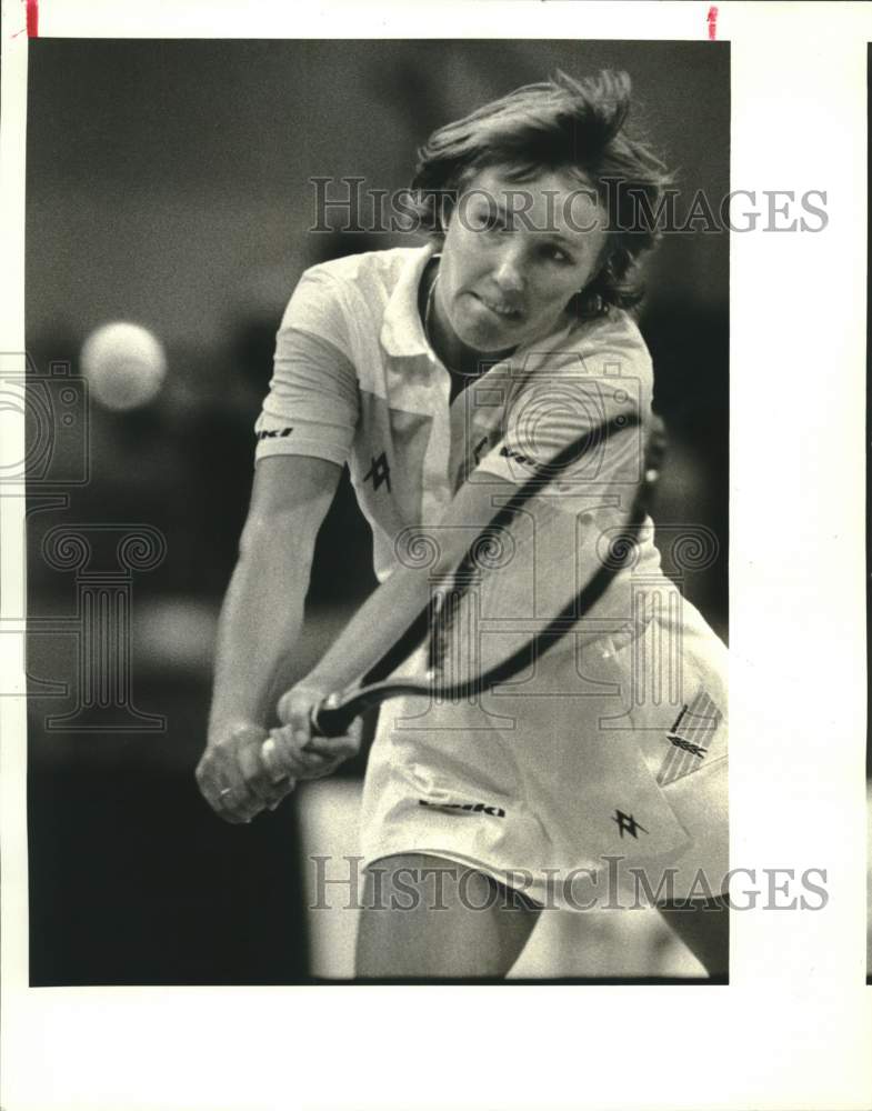 1986 Press Photo USSR tennis player Svetlana Parkhomenko returns shot at UNO- Historic Images