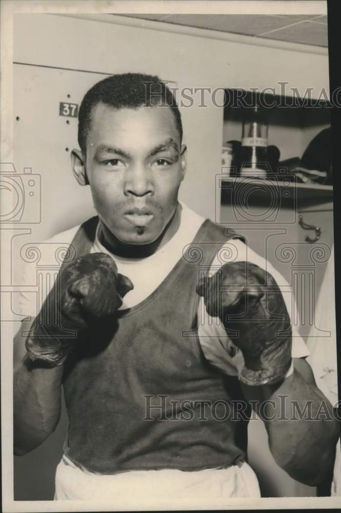 Press Photo Boxer Joey Parks - nos27603- Historic Images