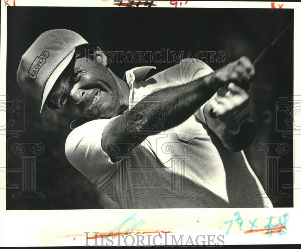 1984 Press Photo Golfer Gary Player grimmaces after a hard swing - nos28382- Historic Images