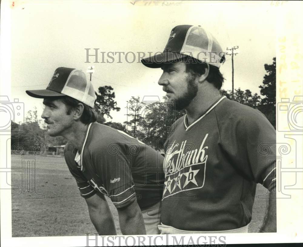 1980 Press Photo West Bank baseball coaches Mike Fernandez and Allan Montreuil- Historic Images