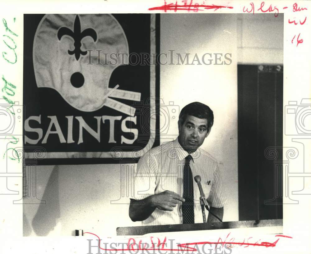 1986 Press Photo New Orleans Saints football coach Jim Mora - nos28563- Historic Images