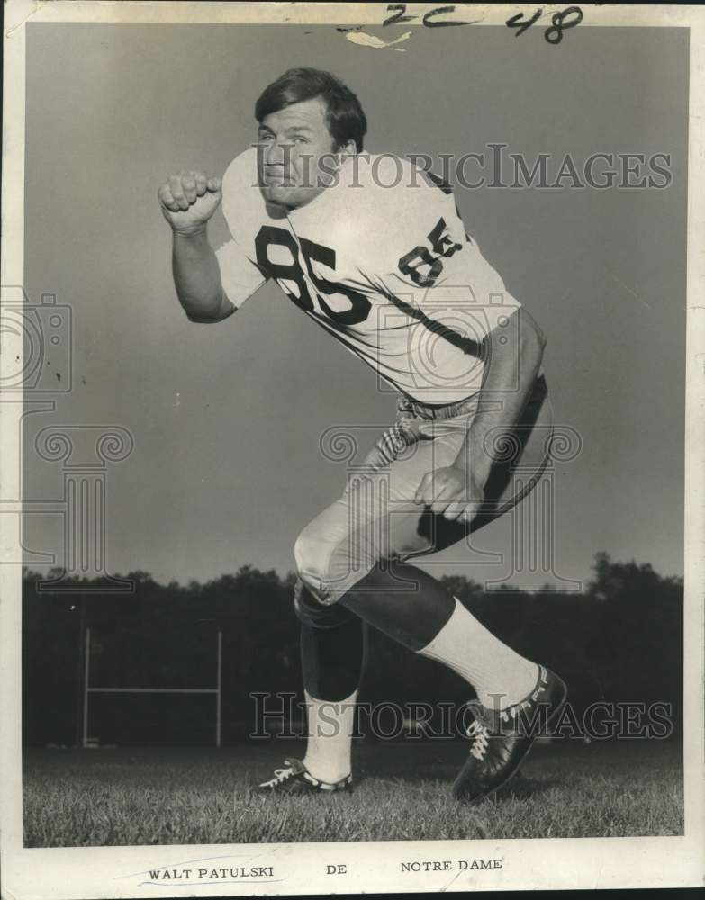 1969 Press Photo Notre Dame football player Walt Patulski runs in practice- Historic Images