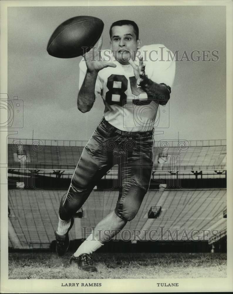 1963 Press Photo Tulane University football player Larry Rambis attempts catch- Historic Images