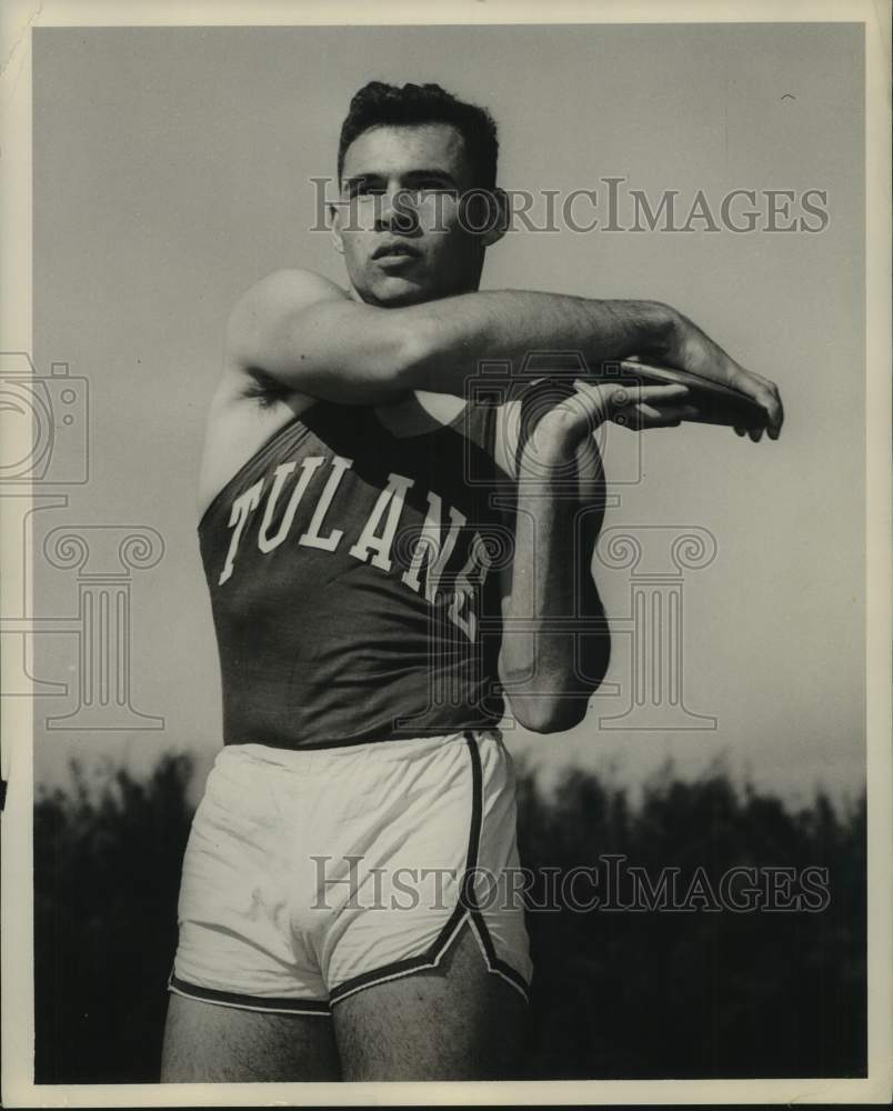 Press Photo Tulane University track athlete Dick Preis with discus - nos29232- Historic Images