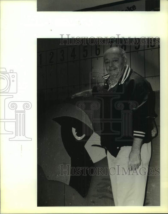 1990 Press Photo Versailles Playground supervisor Huey Rabalais - nos29347- Historic Images
