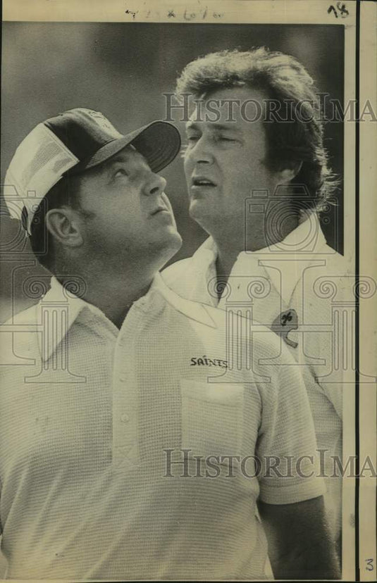 1973 Press Photo New Orleans Saints football coach J. D. Roberts & John Meccum- Historic Images