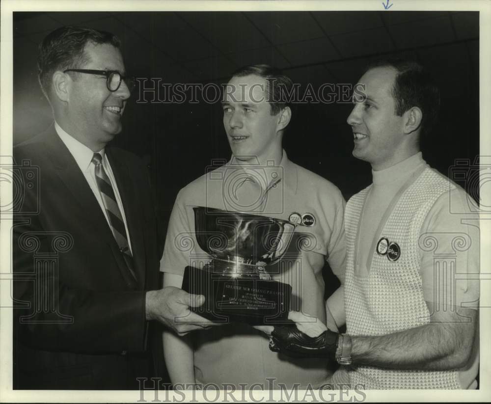 1968 Press Photo Bowler Dick Ritger - nos30000- Historic Images