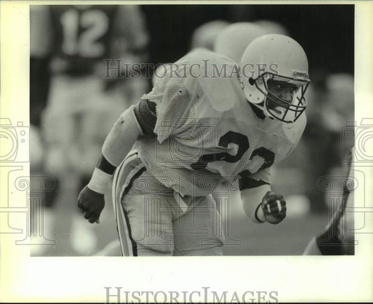 1989 Press Photo Football - Michael Pierce, Tulane Running Back in Action- Historic Images