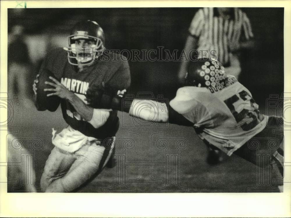 1988 Press Photo Football - West Jefferson and Brother Martin Action- Historic Images