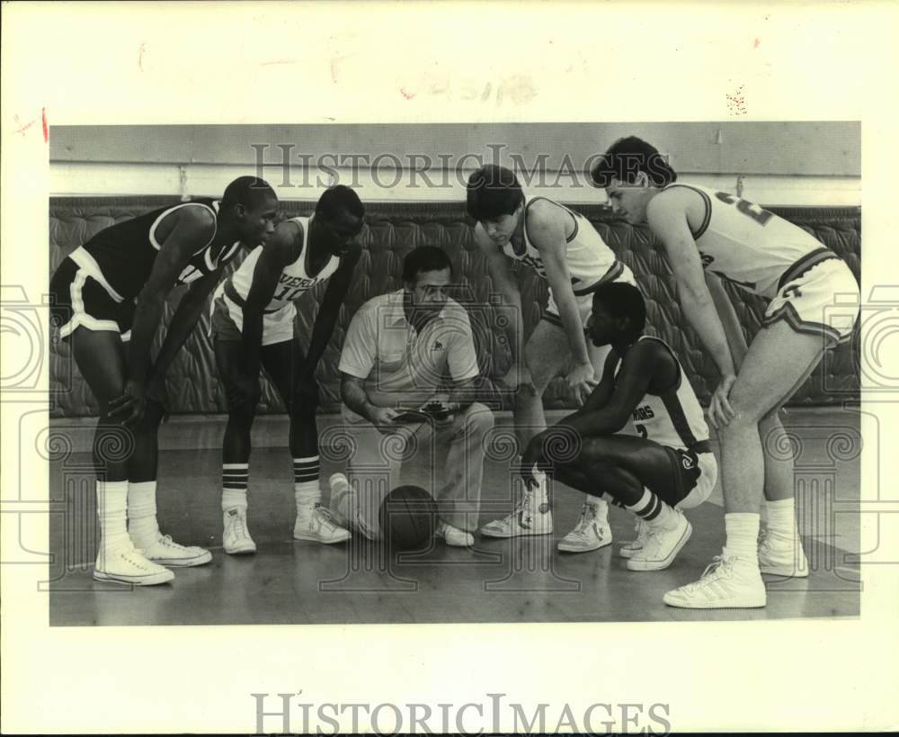 1984 Press Photo Basketball - All-East Jefferson School Coach Jim Roberts &amp; Team- Historic Images