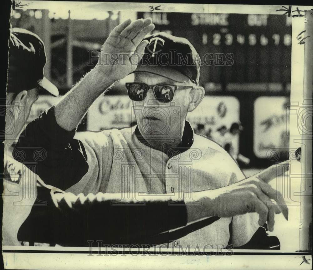 1970 Press Photo Minnesota Twins baseball manager Bill Rigney &amp; Frank Crosetti- Historic Images