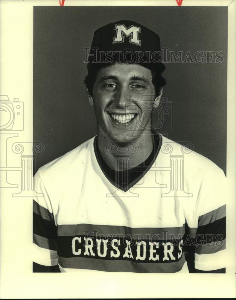 1984 Press Photo Brother Martin baseball player Jeff Schwaner smiles for photo- Historic Images