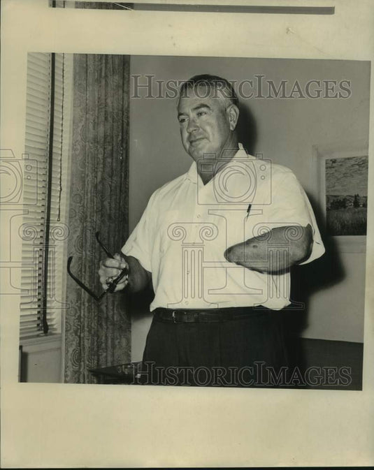 Press Photo Potential NFL football team owner Jack Sanders - nos30364- Historic Images