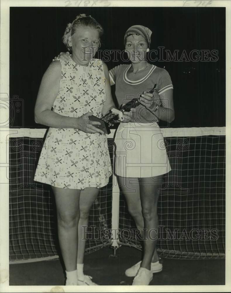 1976 Press Photo Tennis - Mimi Sabi Wins Most Valuable Player in CAA- Historic Images