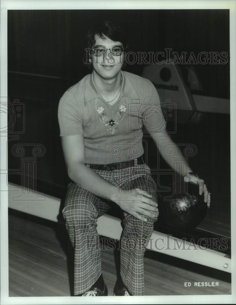 Press Photo Bowler Ed Ressler - nos30654- Historic Images