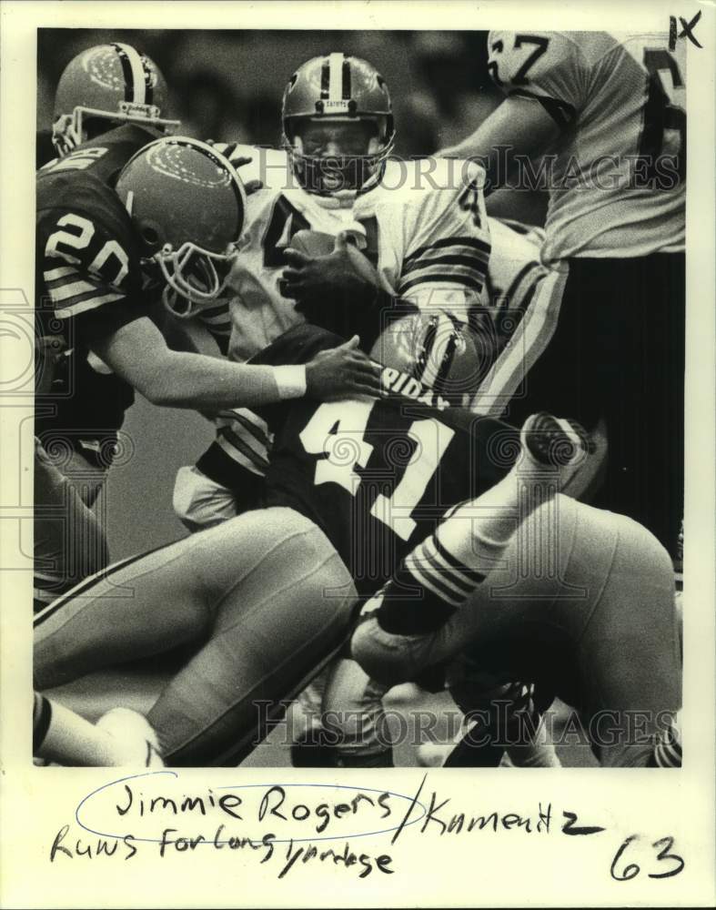 1982 Press Photo New Orleans Saints football player Jimmy Rogers runs in game- Historic Images